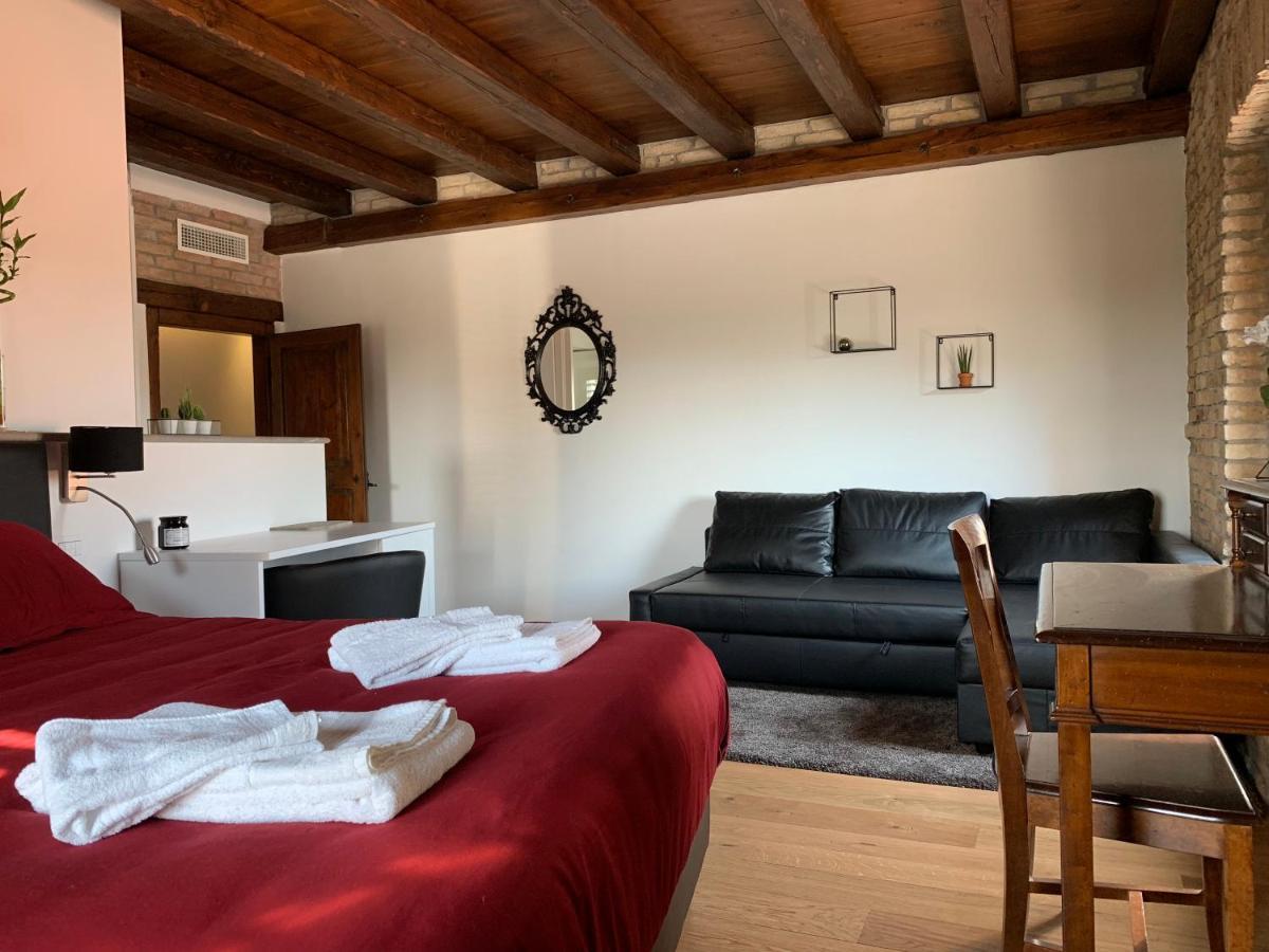 B&B La Corte Dei Vizi Clauiano Екстериор снимка